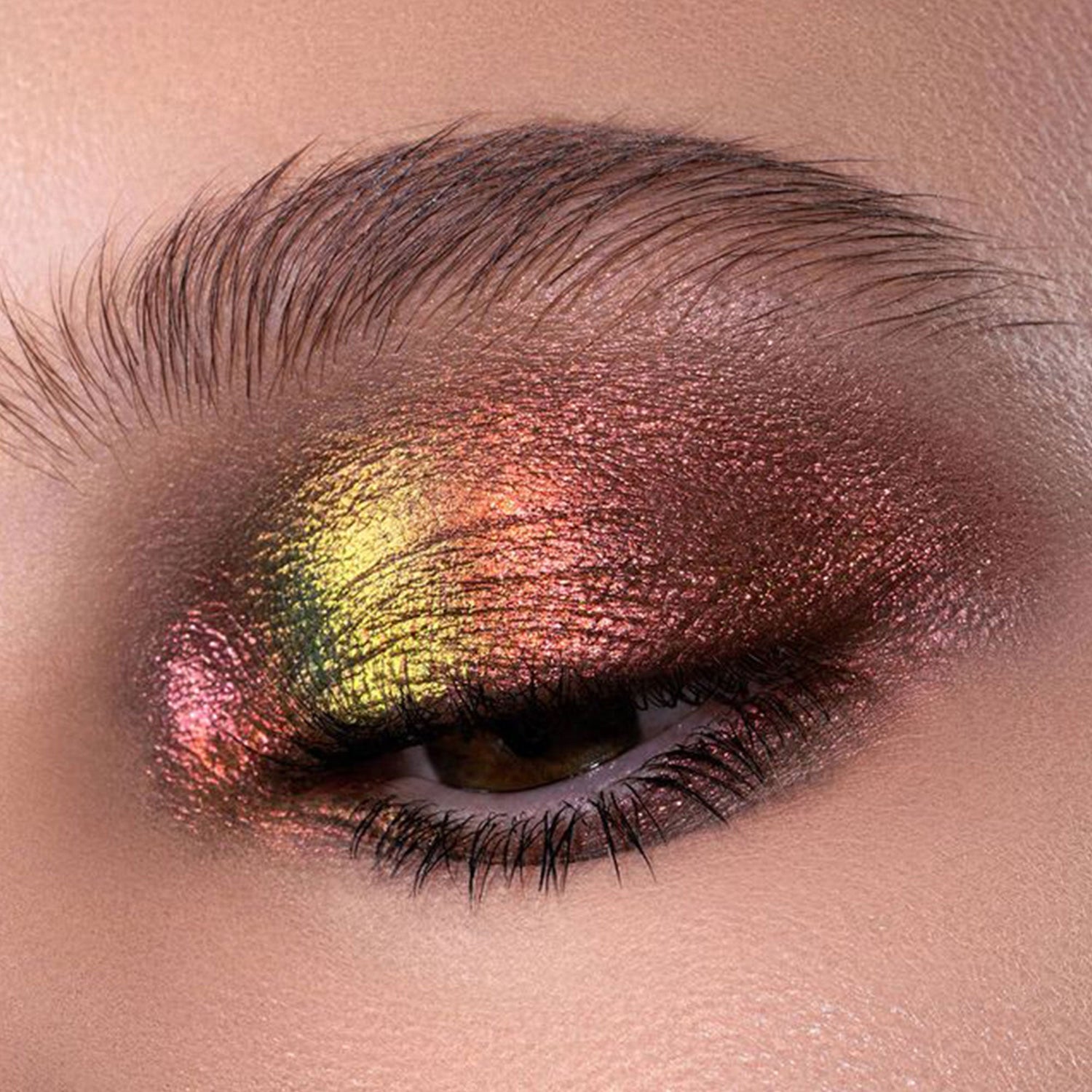 EYE Collection - Stunning Eyeshadow, Eyeliners & More